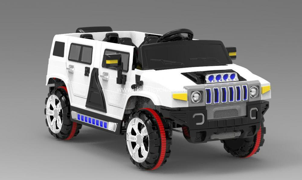 Lapsed Super Four värvi sõita auto
